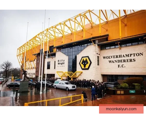 狼队青训实力持续提升，年轻球员表现稳健备受期待